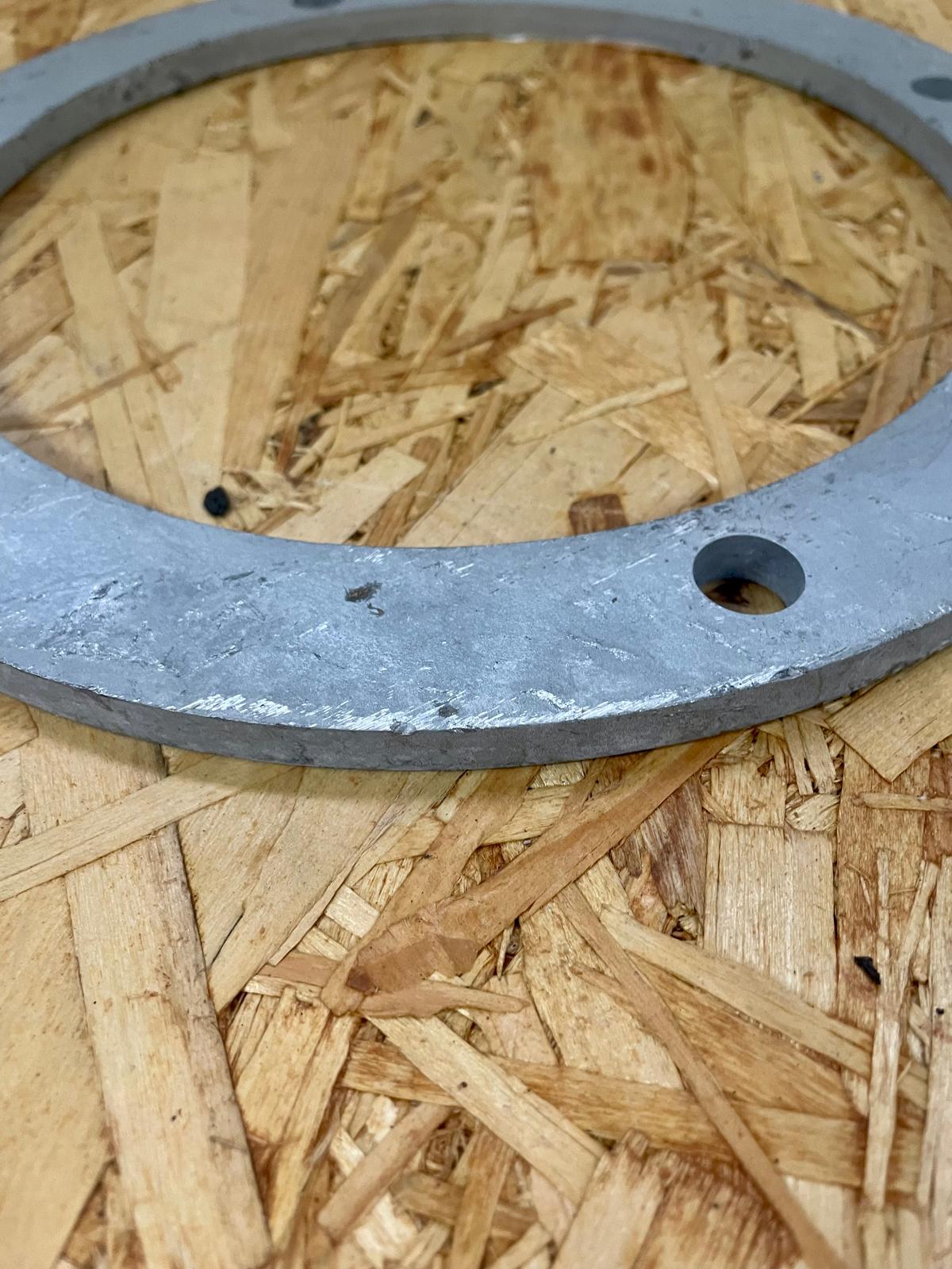 Flansch verzinkt 215mm / 190mm / 246mm BL23185 Flansch verzinkt 215mm / 190mm / 246mm