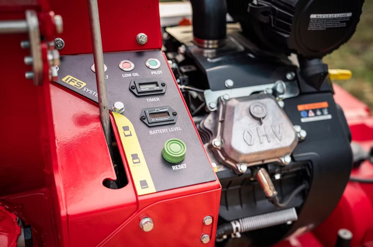 BRUGGER Holzhäcksler HX16 Pro Benzinmotor - mit Straßenzulassung