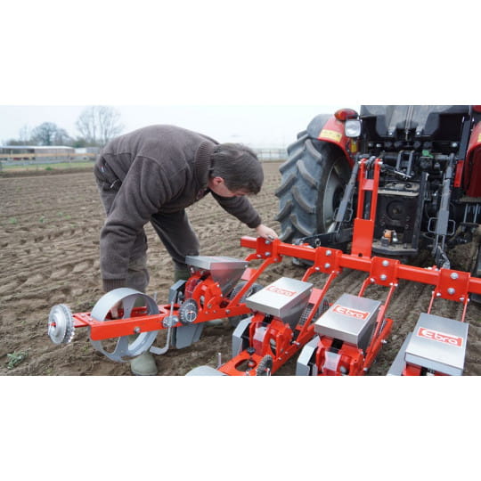 Gezogene Sämaschine Expert von EBRA